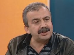 Önder: Alýn Cumhuriyeti tepe tepe kullanýn